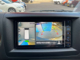 アラウンドビューモニターで、車庫入れも安心です