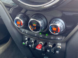 弊社お客様より頂いた下取車やデモカーが在庫の殆どを占めています。車の経歴や整備記録が分かり、ご安心してお車をお選び頂ける正規ディーラーならではのラインナップでございます。