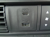 ナビ連動USB・充電USB