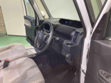 納車前にはプロのメカニックが点検、整備を行いますので安心してお乗り頂けます!!