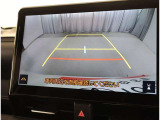 バックガイドモニターで、後方を確認しながら安心して駐車することができます。運転初心者も熟練者も必須の機能ですよ!