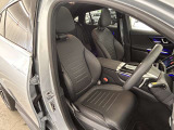 メルセデス・ベンツの定める厳しい基準をクリアしたお車のみをご案内させて頂きます。納車前整備はメーカー規定に基づき100項目以上にも及ぶ点検を熟練のメカニックによって行いご納車させて頂きます。