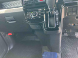 安全・安心な走行のために、納車前にダイハツのクルマを知り尽くしたエキスパートが基本性能に関わる機能や状態を徹底的に点検。消耗部品の交換など法定12ヶ月点検相当の点検・整備を実施しております