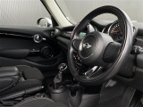 ◆LIBERALAは、輸入車選びの新たなスタイルを提案するインポート・セレクト・ブランドです。オーナー様となる方がクルマから直接感じる感性を第一にした、最良の一台との出会いをコーディネートいたします。