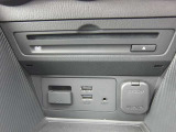 CD/DVD・フルセグTV・USB・Bluetoohオーディオ!
