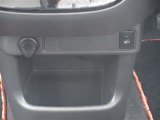 運転席はシートヒーターを搭載しています!