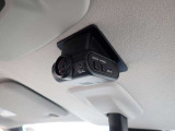車内を録画する事の出来るドライブレコーダーが装備されております♪