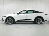 クラウンクロスオーバー 2.5 G アドバンスト レザー パッケージ E-Four 4WD 