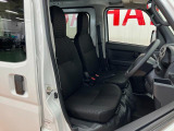 運転席広々