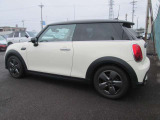 ★当社は、当社ユーザー様からの下取・買取車、デモカーがほとんどです。身元、点検・修理歴を把握しておりますのでご安心して運命の1台と出会って頂けます。お問い合わせは【052-369-1132】まで!★