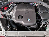 BMWのエンジンは世界的にも認められている高性能エンジンです。レスポンスがよく高回転型の心地よい吹きあがりなど駆け抜ける歓びのキーになる部分でございます。