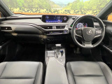 UX 250h バージョンC 