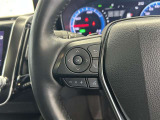 運転中、オーディオの操作をしてて、ハッとしたことはありませんか?ステアリングスイッチは、運転中でもハンドルでオーディオの操作が可能です。安全なドライブをサポートします。