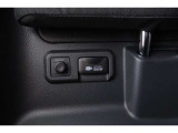 非常時やキャンプなどに役立つAC100V(1500W)コンセント付きです。