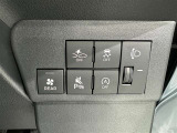 アイドリングストップ機能がついているので、停車時にエンジンを止めて燃料消費を抑えます。環境にもお財布に優しいですね♪