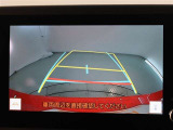 バックカメラが付いているので後方確認しながら安心して駐車することができます。