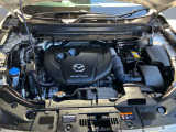 エンジンルームです。納車前整備付となりますので、エンジンオイルやオイルフィルターなど交換してからのお渡しです。