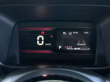 走行距離4千km。定期点検記録簿付きで整備履歴も確認可能。トヨタロングラン保証で1年間・走行距離無制限の保証付きです。