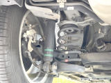お車を安心してお乗りいただく為には、足回りの定期点検が欠かせません。サービスサポート(有償保証)では無料点検もご提供しており、安心のカーライフをお過ごしいただけるサポート体制が整っています。