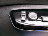 ドアミラーの鏡面の調節、格納は運転席からすべて操作できます!