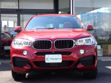 BMW在庫保有台数常時100台以上!ご来店の際はBMW本店(厚木市下荻野140-1)にご来店ください!弊社自慢の全天候型ショールーム!BMW在庫保有台数常時100台以上ございます!