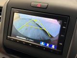 バックギアに入れるだけで自動でリヤカメラに切り替わります!車庫入れやバックが苦手な方にオススメ!