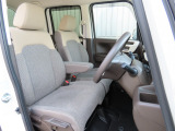 運転席の高さを変更できるので、体格に合わせた位置で運転できます!