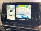【アラウンドビューモニター】専用のカメラにより、上から見下ろしたような視点で360度クルマの周囲を確認することができます☆縦列駐車や幅寄せ時に活躍してくれます♪