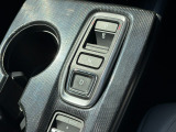 ダイアルシフトを採用しておりますのでレバーレスの先進的な運転を楽しめます。