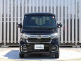 当店の展示車をご覧頂き、ありがとうございます。遠慮なく、お問合せやお見積もりのご依頼をお待ちしております。電話番号は、048-775-2774です。営業スタッフまでお願い致します。