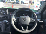 運転中も見やすいメーター。