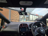 運転席周りの視界もよくハンドルも軽い取り回しなのですごく運転がしやすい車です。