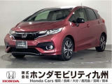 フィットHV S ホンダセンシングです。ホンダセンシングを標準装備したこの車両は、パドルシフト、クルーズコントロール、アルミホイール、LEDヘッドライト等、装備も充実です。