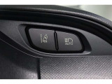 車線逸脱をブザーやディスプレイ等でお知らせするレーンディパーチャーアラート、暗い夜道を走行時にハイビームとロービームの切替を自動で行ってくれるオートマチックハイビーム!