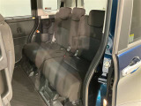 当店ではauも取り扱っております。お車と一緒にau携帯の機種変更も可能です♪また、自動車保険も取り扱っております。車の支払いと自動車保険の支払いをまとめてお支払い可能なプランもあります♪