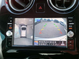 アラウンドビューモニター搭載車です。360度見渡せるカメラで苦手な駐車も安心です。