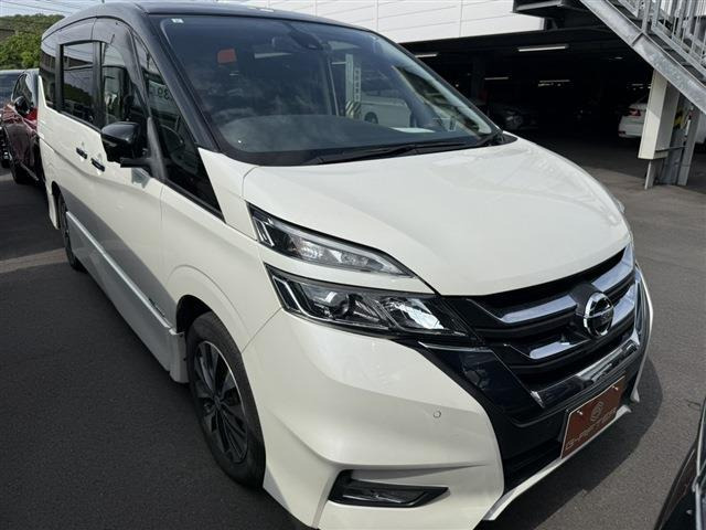 セレナ 2.0 ハイウェイスター Vセレクション 禁煙車 純正ナビ