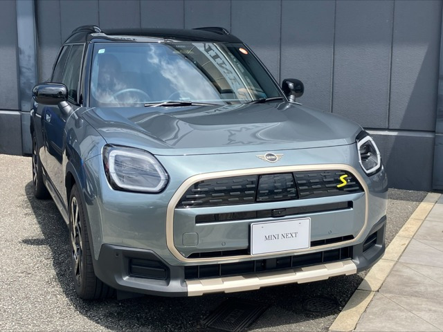 ミニカントリーマンSE ALL4 4WD