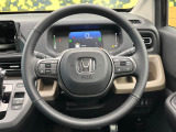 【純正革巻きステアリング】上質な革を使用することで、手にしっかり馴染みとても運転しやすいハンドルです♪