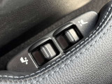 電動シートで、調整もラクラクです♪