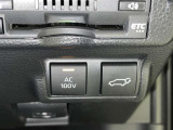 【パワーバックドア】ボタン一つでテールゲートが自動で開閉します。