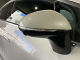 メルセデスの認定中古車「サーティファイドカー」には、最大100項目にも及ぶ点検・整備項目が設定されています>