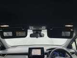 運転席・助手席にはバニティミラー付き♪身だしなみチェックできますよ(^^♪