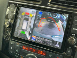 セレナのアラウンドビューモニターは、カメラ4つの画像を組み合わせて車両周囲360度の映像を提供。駐車や狭い道の走行をサポートし、安全性と便利性を大幅に向上。運転のストレスを軽減します。