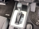 発進時から滑らかに加速する無段階変速のCVTはストップ&ゴーの多い街の中も快適です