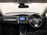 シンプルながら機能性あふれる運転席廻りです。視界性もよく、運転しやすいですよ。