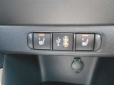 運転席&助手席にはシートヒーターが付いてます(^^♪