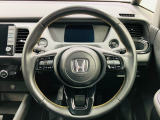 握りやすく、回しやすいステアリングは長時間の運転でも疲れを感じさせません!