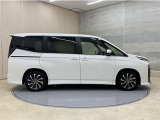 「中古車ハイブリッド保証」付き。ハイブリット機構を無償で保証します。保証期間は初度登録年月から10年目まで、または3年間の長い方。但し累計走行距離が20万km以内。