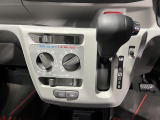 今お乗りのお車の価値が気になる方は、お気軽にお声がけください。査定士の資格を持ったスタッフが、丁寧に査定いたします